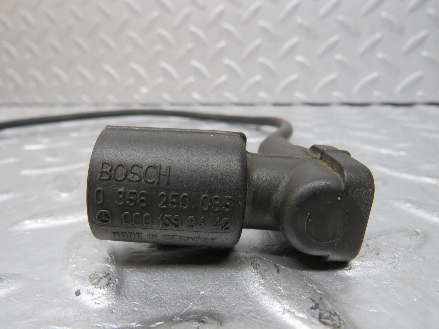 38099 Mercedes-Benz A124 320E Ignition Coil Lead 0300362105 0356250035 0001593442