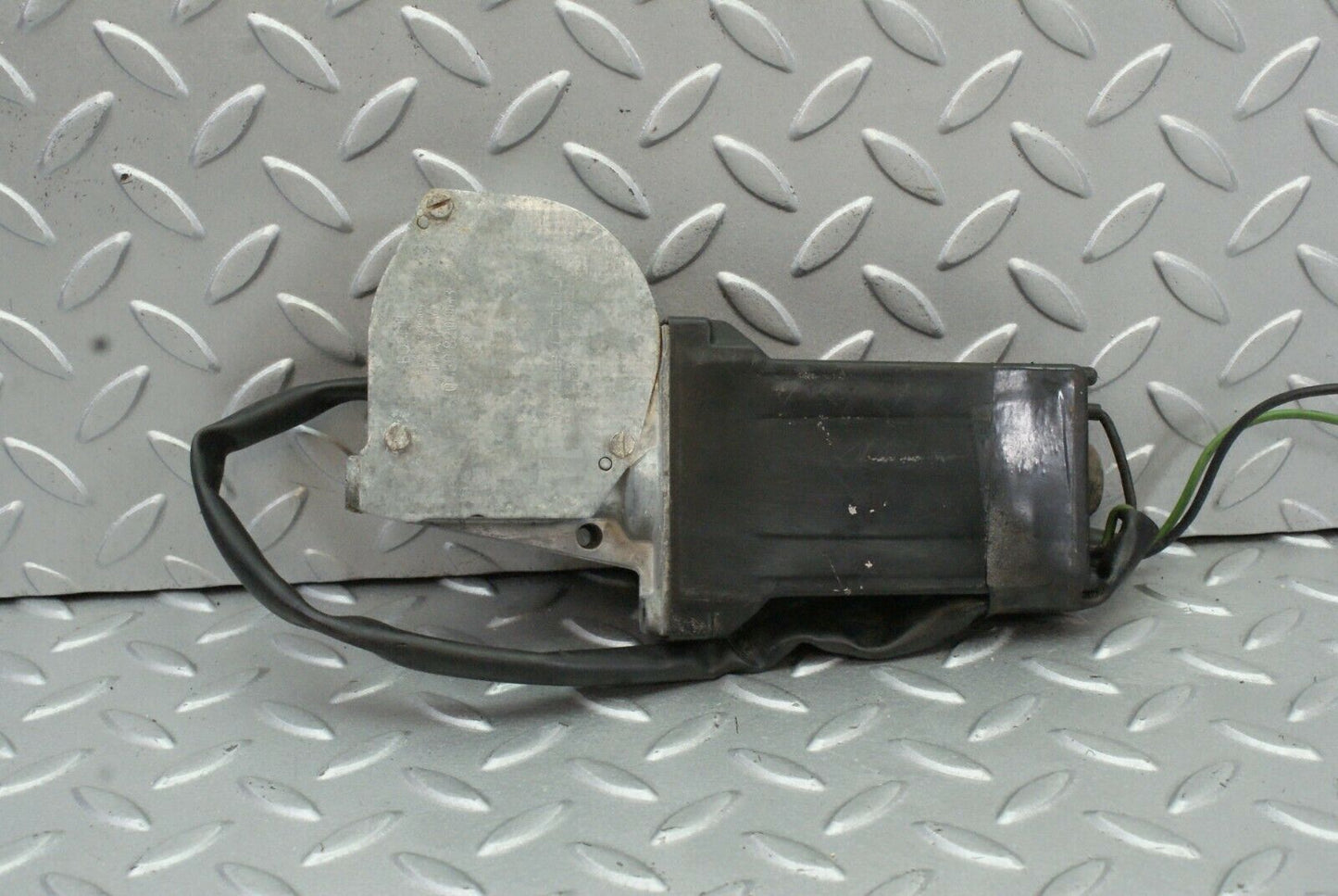 2580 Mercedes-Benz W116 350SE Rear Left Window Regulator Motor 0130820063