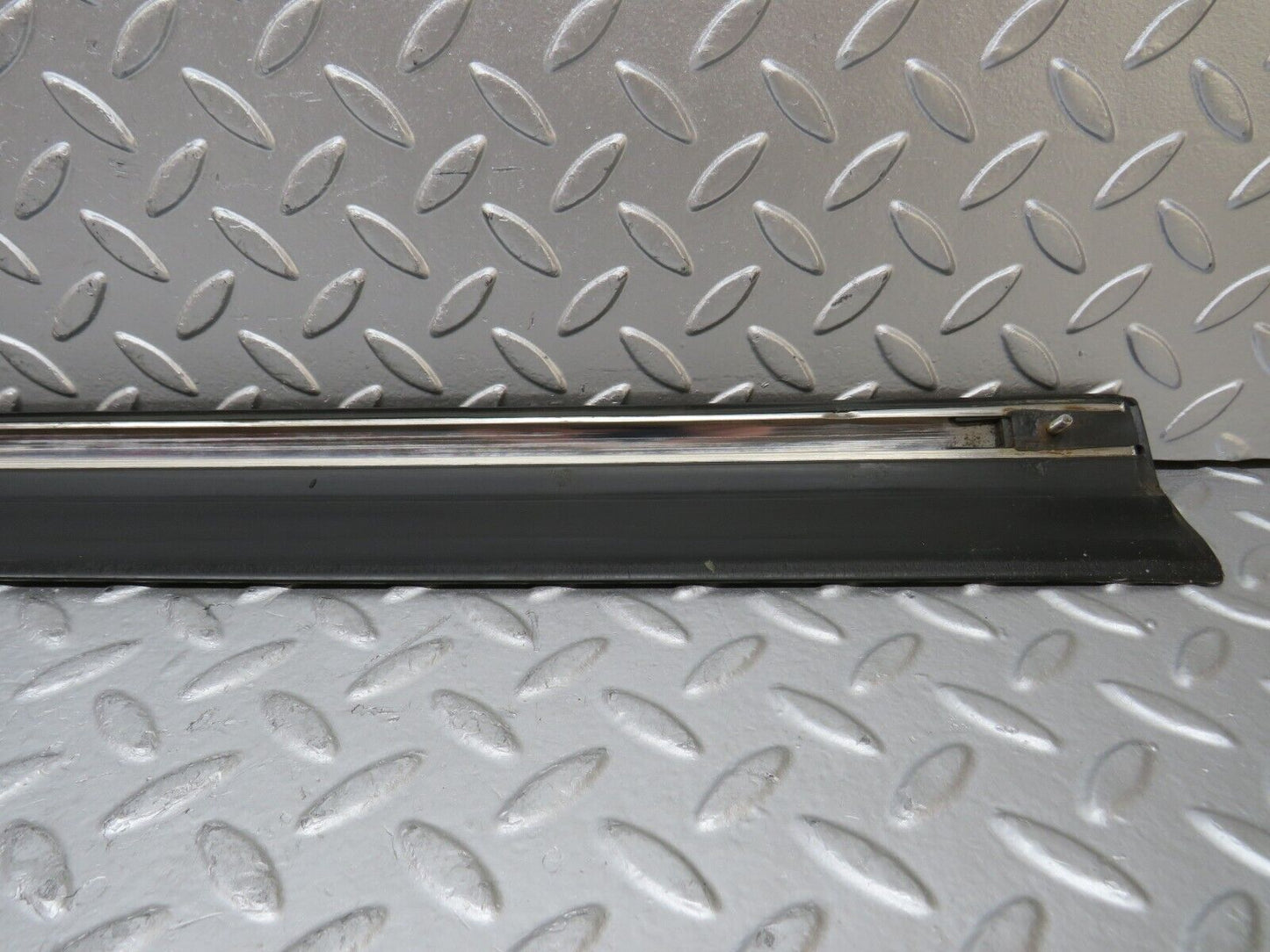 27898 Mercedes-Benz W123 280E Front Right Door Lower Moulding Trim