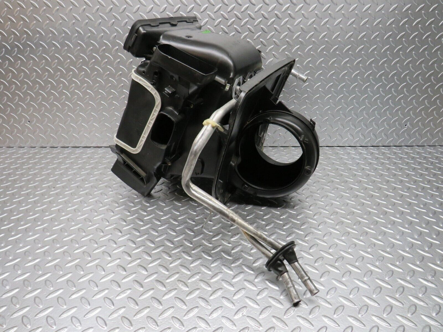 29297 Mercedes-Benz W124 230E Heater Blower Box Housing 1248304062