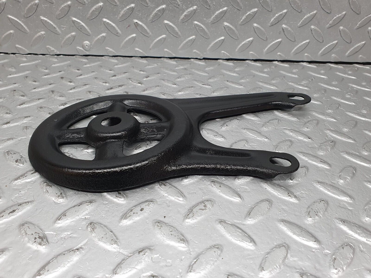 41169 Mercedes-Benz W126 300SE Rear Suspension Axle Mounting Bracket 2x