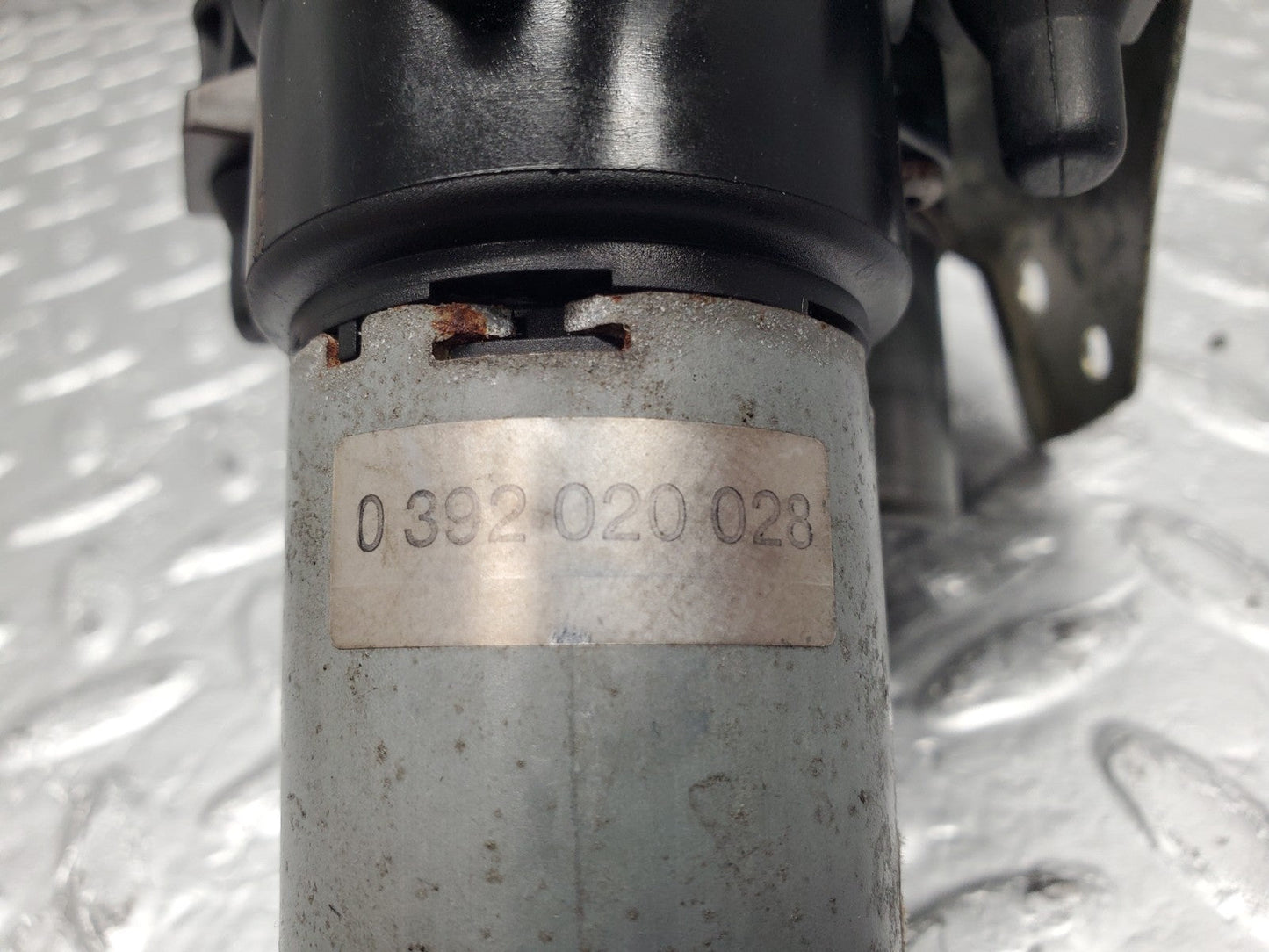 46704582