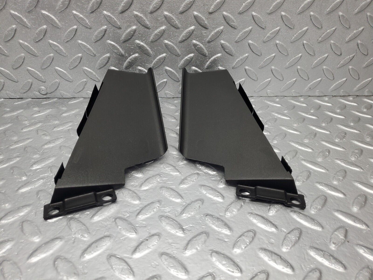 46963 Mercedes-Benz R129 320SL Coupe Radiator Fan Shroud Cover 1295051388 1295051288