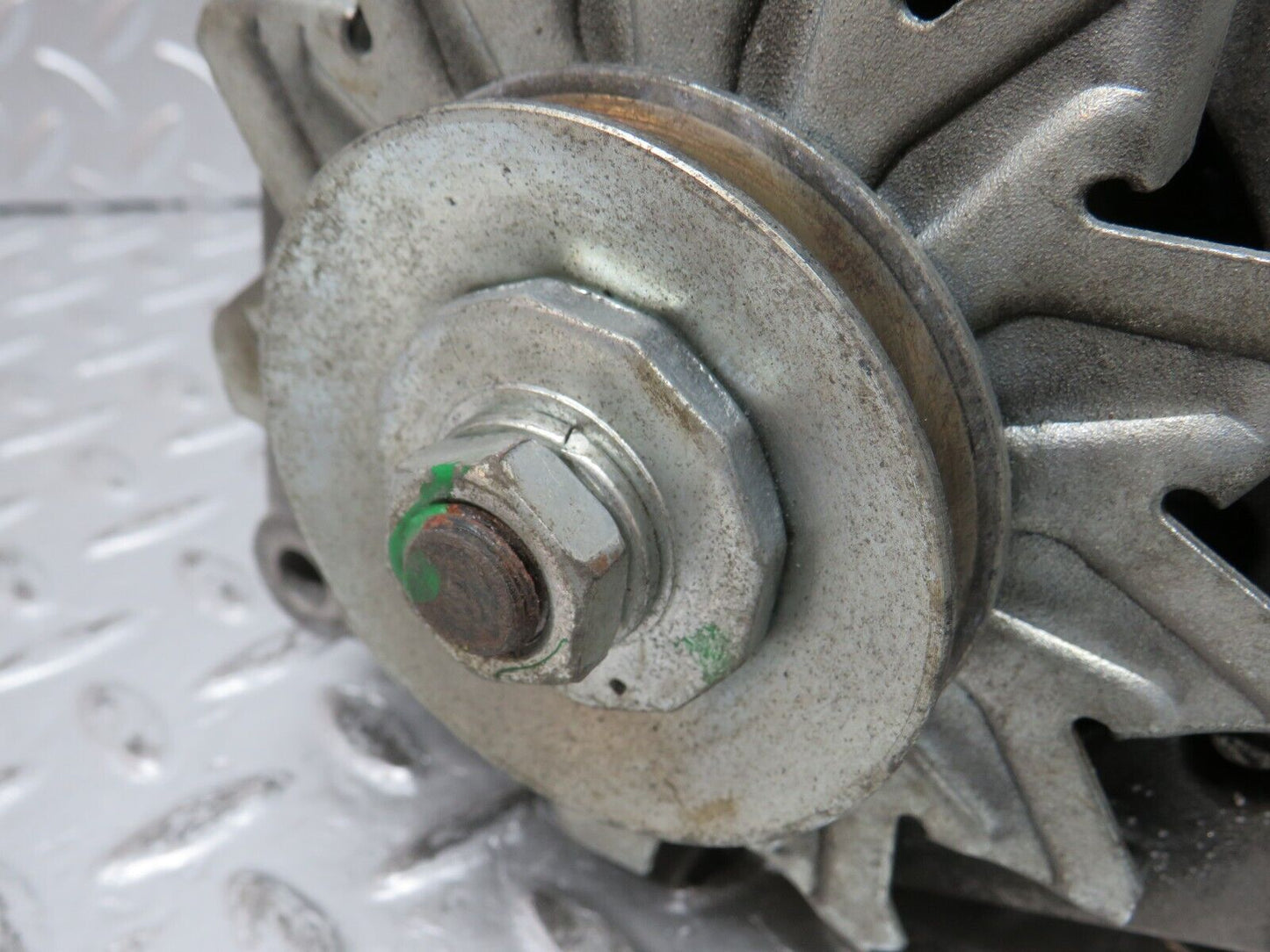 32073 Mercedes-Benz W123 230E Alternator Generator Lucas LRA00823