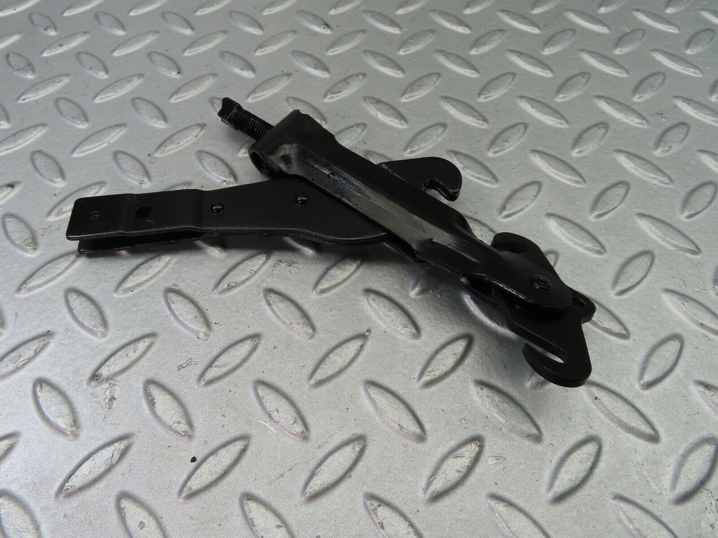 7479 Mercedes-Benz W116 450SE Handbrake Adjusting Handbrake Regulator