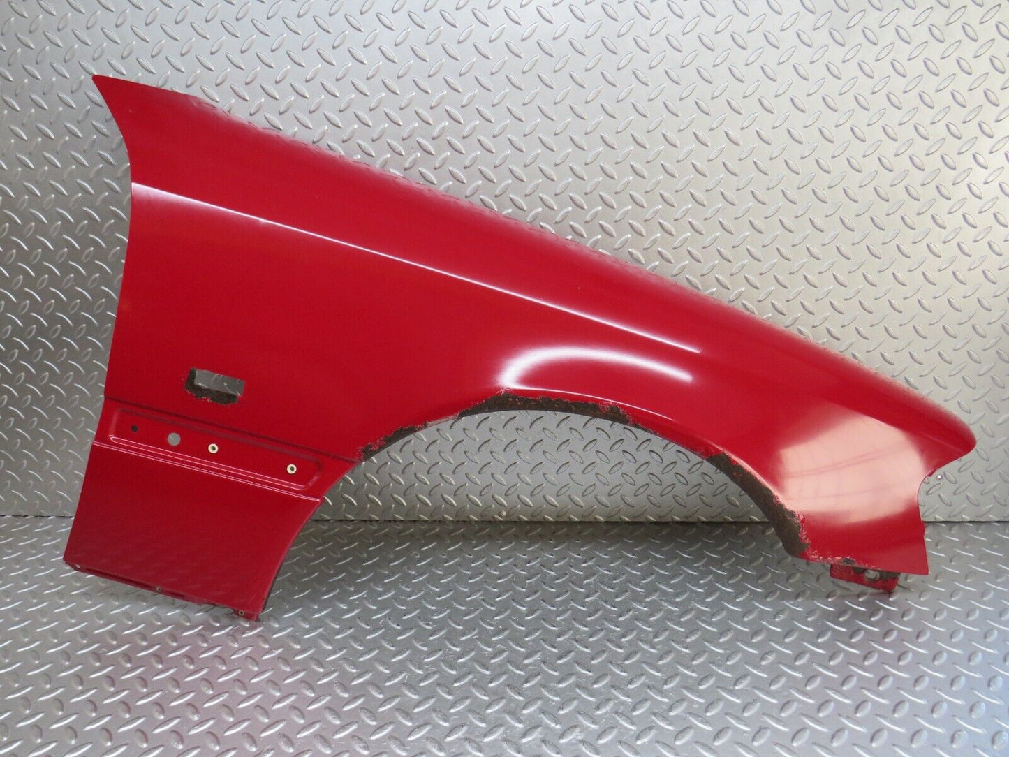 33369 Mercedes-Benz W202 C180 Front Right Fender Wing
