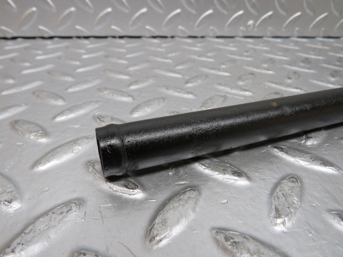 32097 Mercedes-Benz W123 230E Cooling Hose Pipe