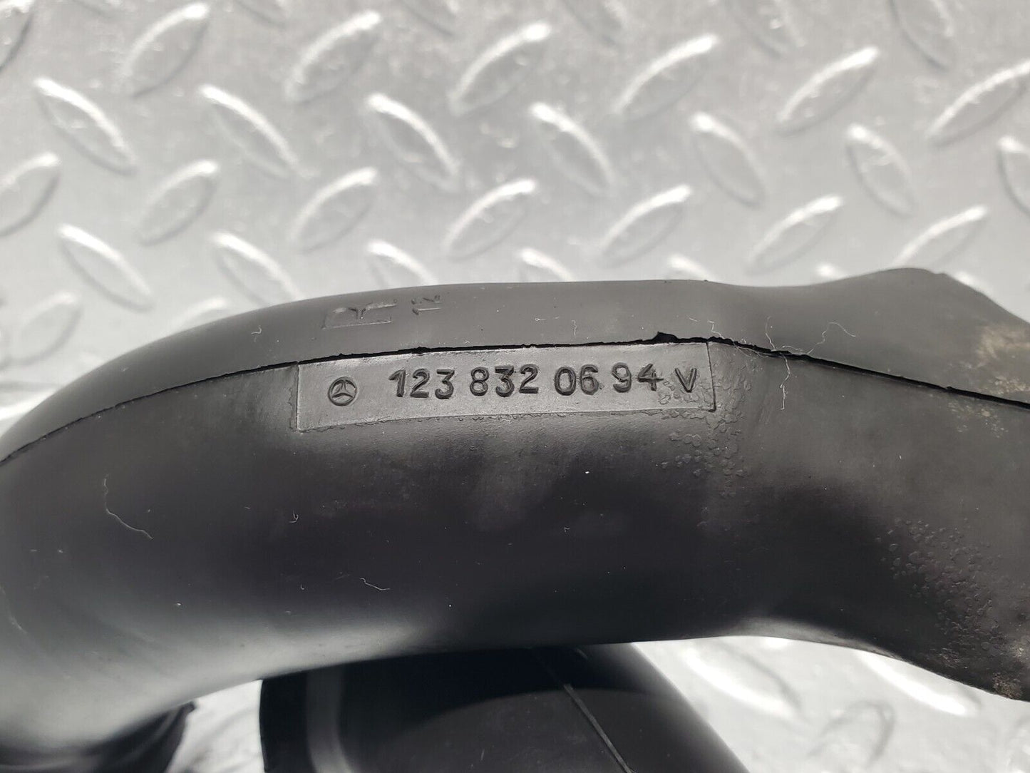 46441 Mercedes-Benz C123 280CE Coupe Water Drain Hose 2x 1238320594 1238320694