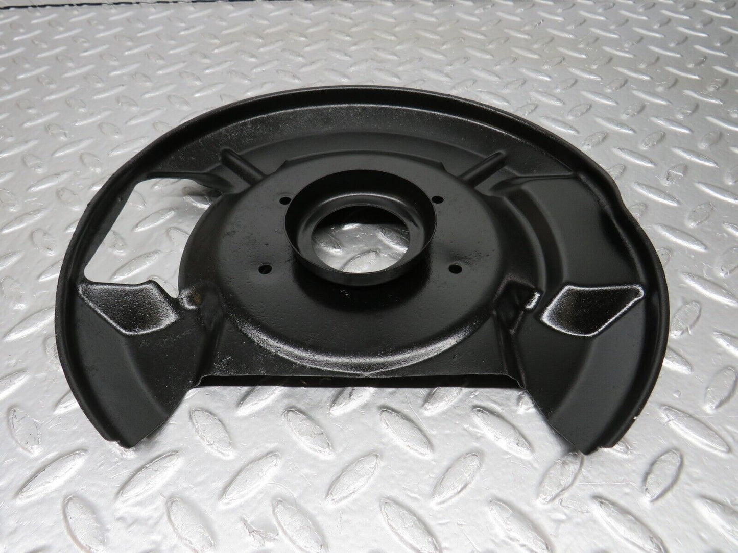 33010 Mercedes-Benz C107 R107 350 V8 Front Right Brake Disc Protection Plate