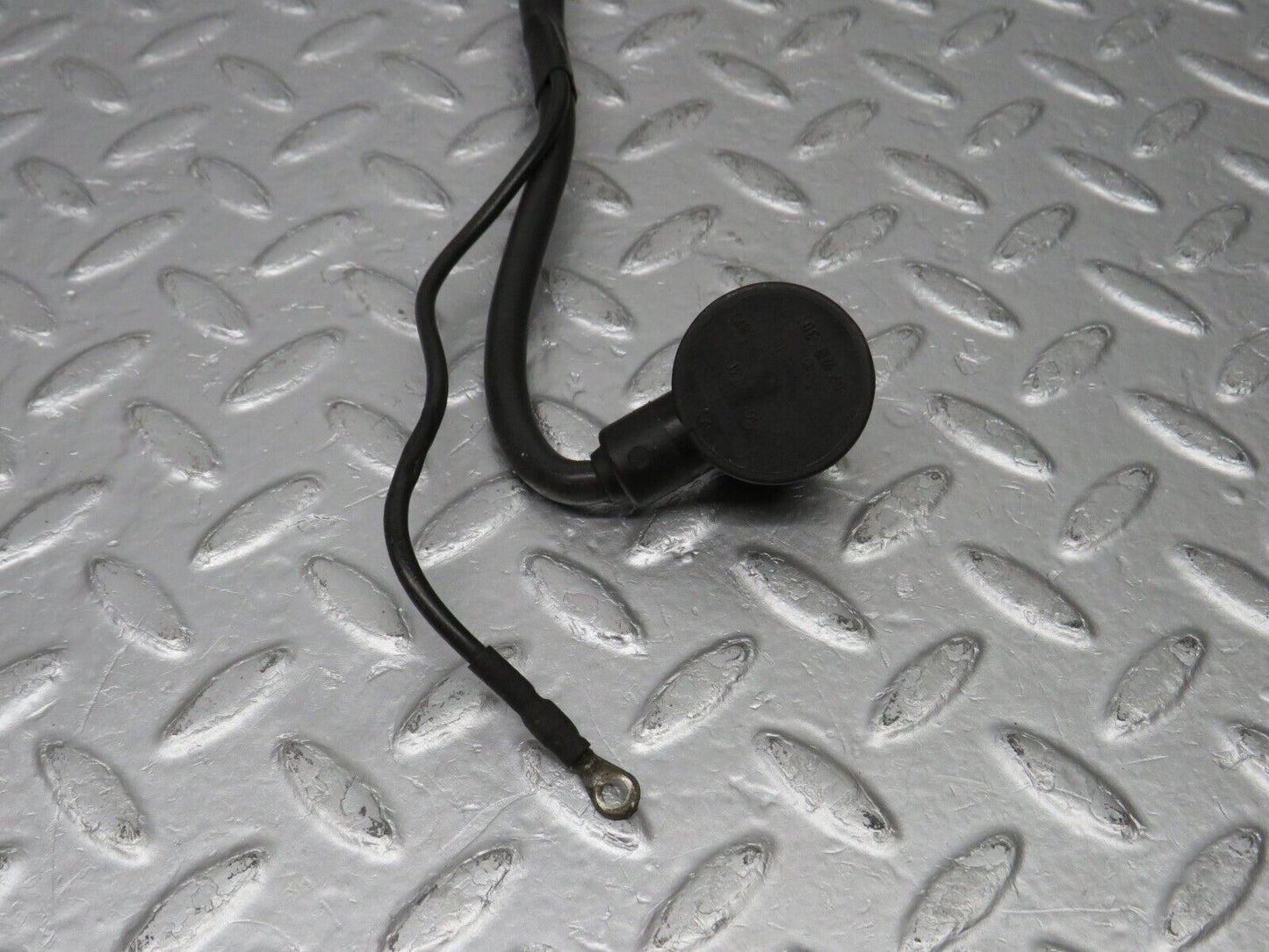38870 Mercedes-Benz W201 190E Ignition Coil Cable Wire 2015408710