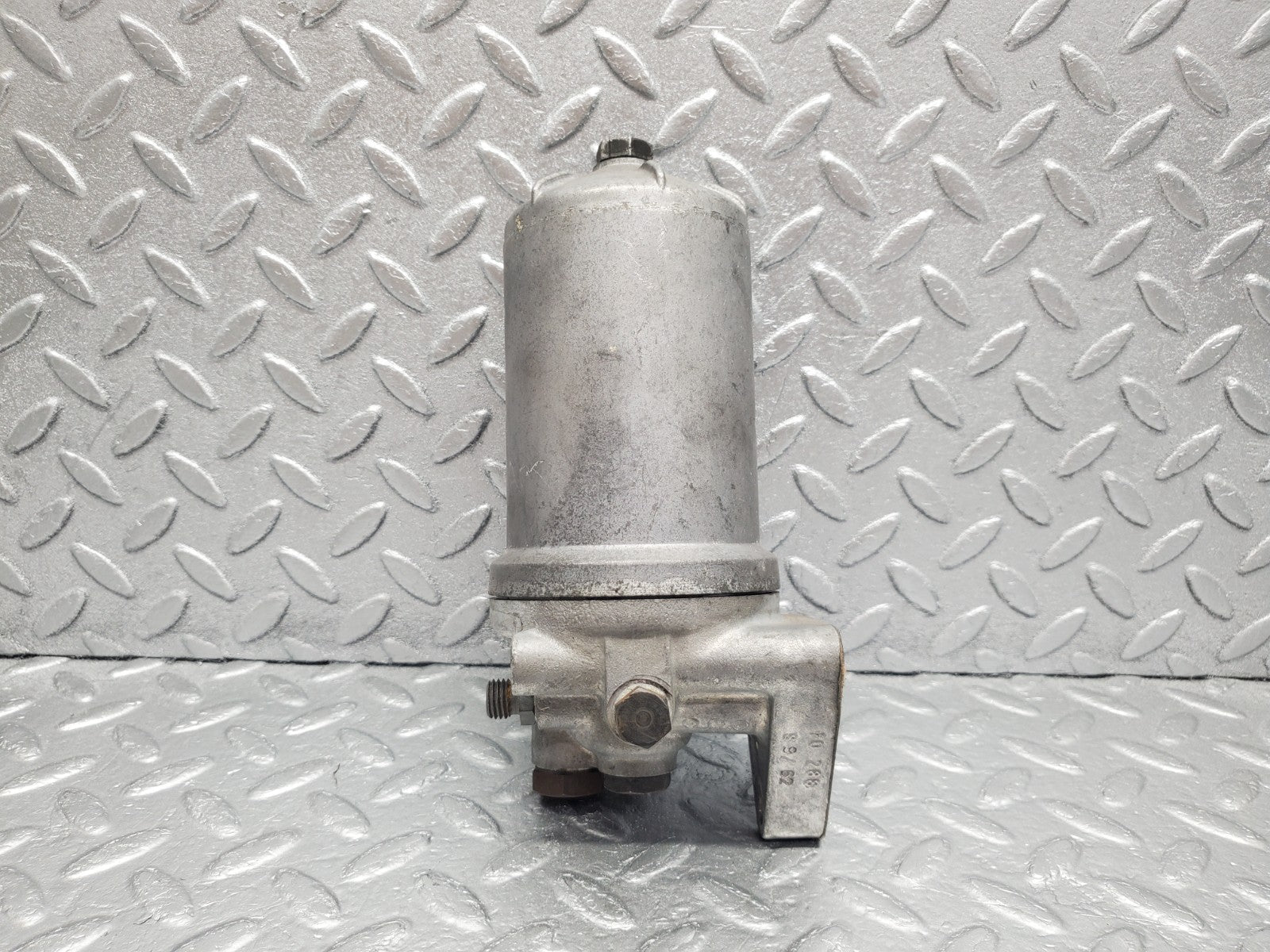 W112 oil filter housing used OEM