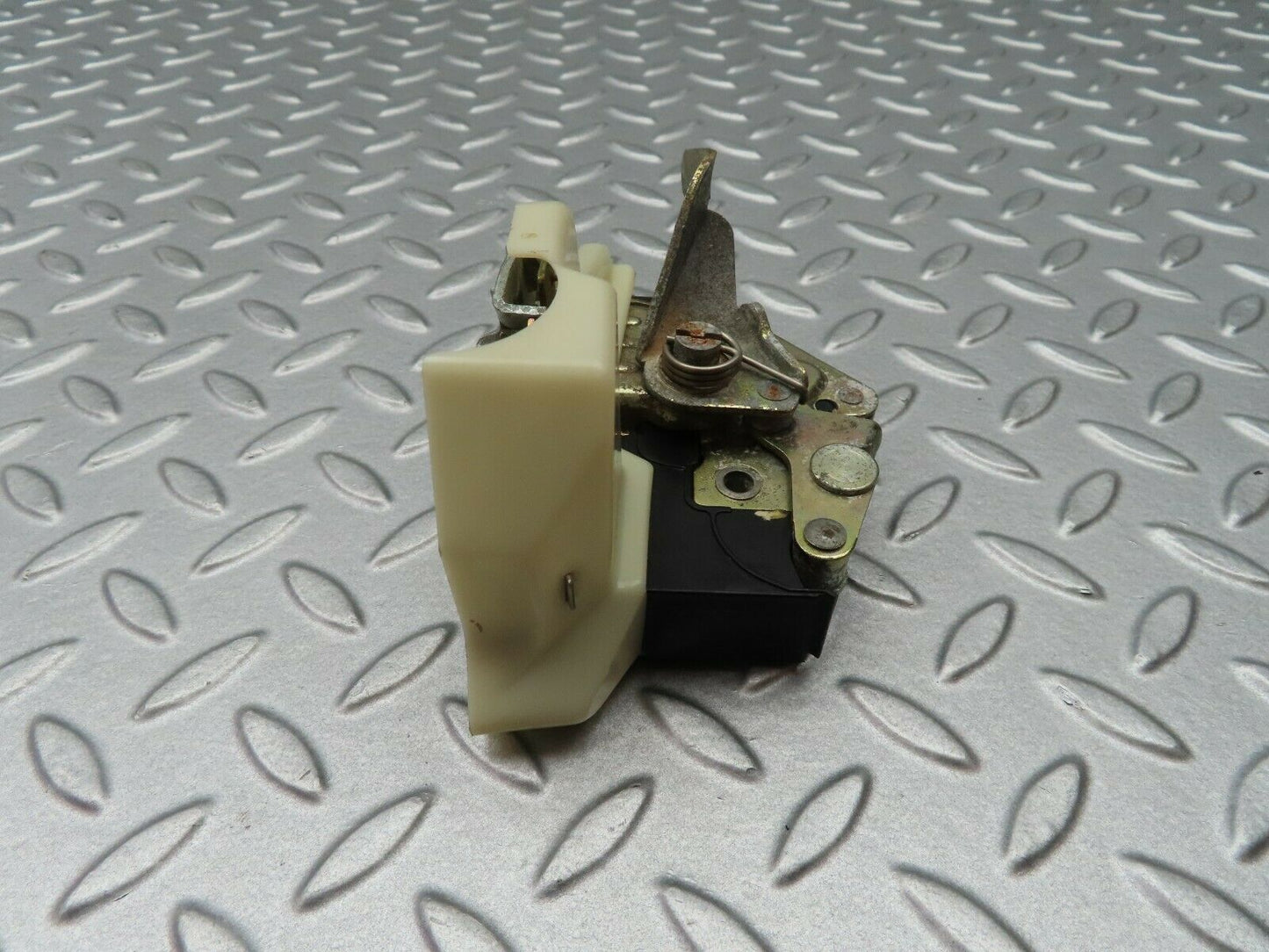 5282 Mercedes-Benz W124 230E Rear Right Door Lock Mechanism