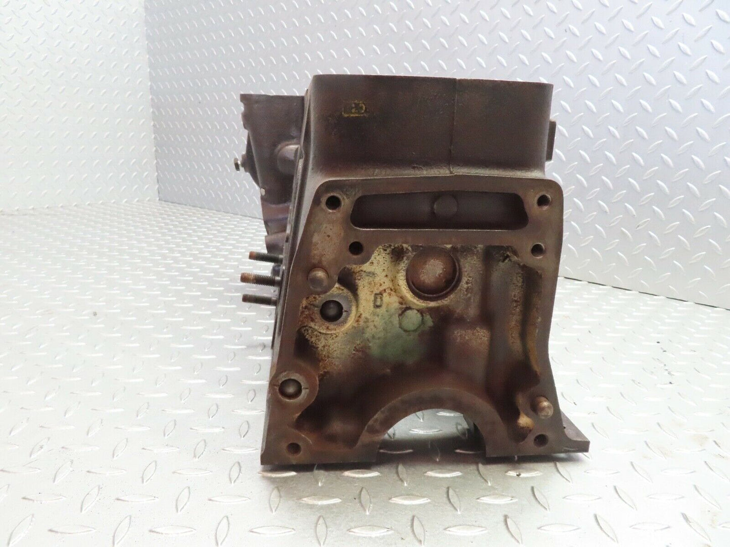 18164 Mercedes-Benz W123 200 Engine Block 1150110301 M115.938