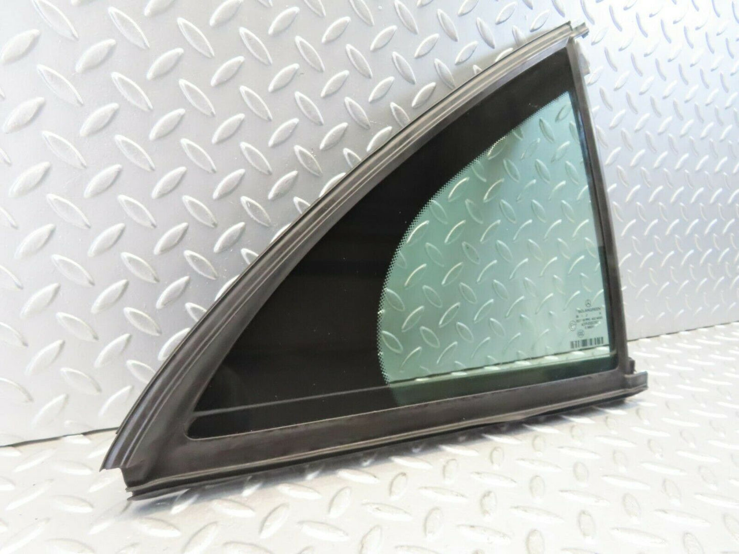 11196 Mercedes-Benz W221 S320 Rear Right Quarter Window Glass