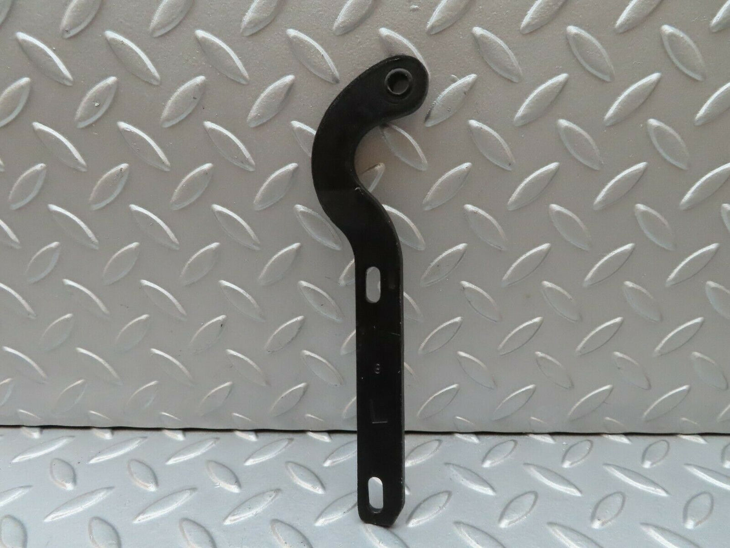3624 Mercedes-Benz W115 220D Left Bonnet Hinge Support