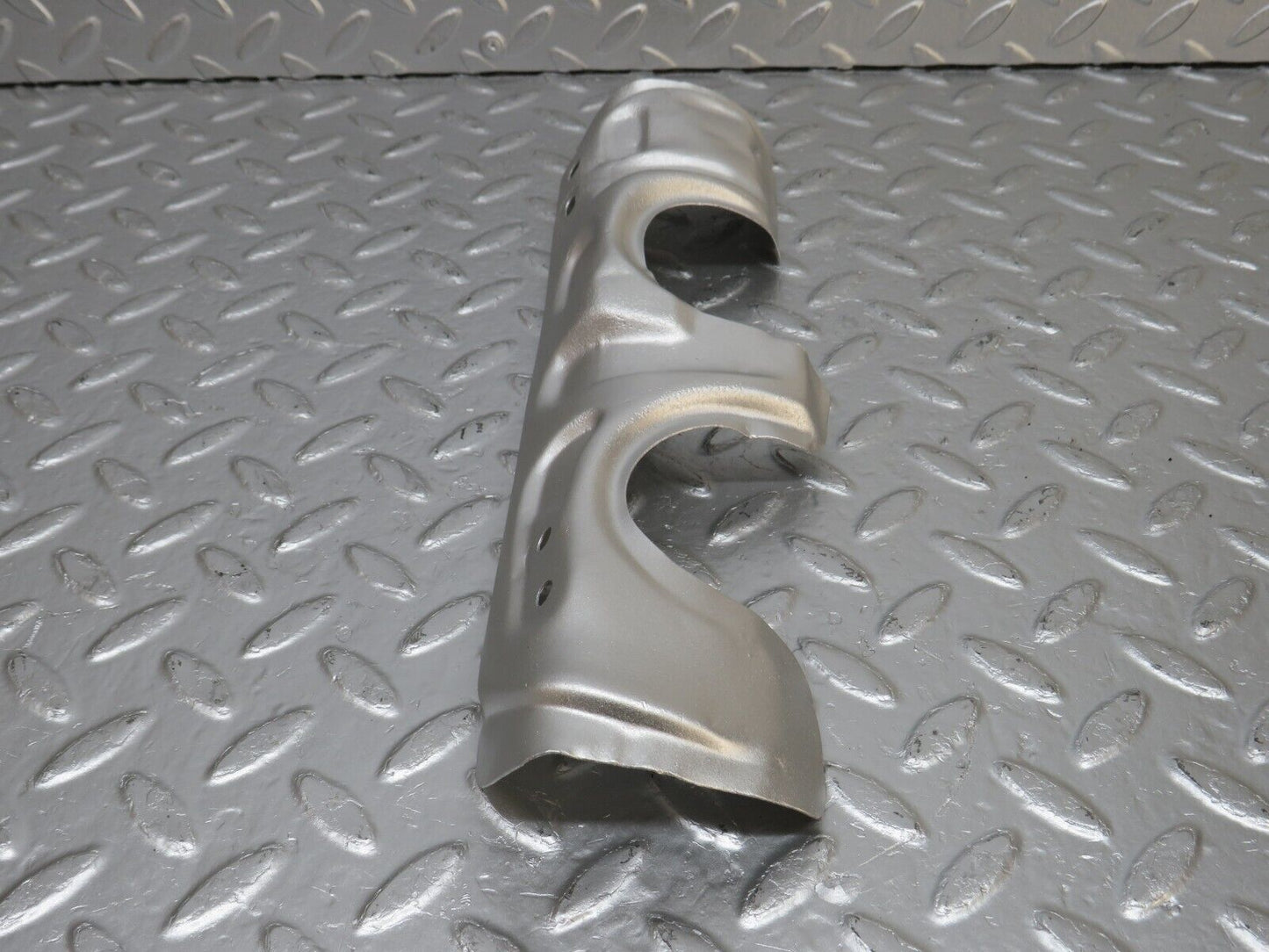 33049 Mercedes-Benz W126 380 V8 M116 Exhaust Manifold Heat Shield