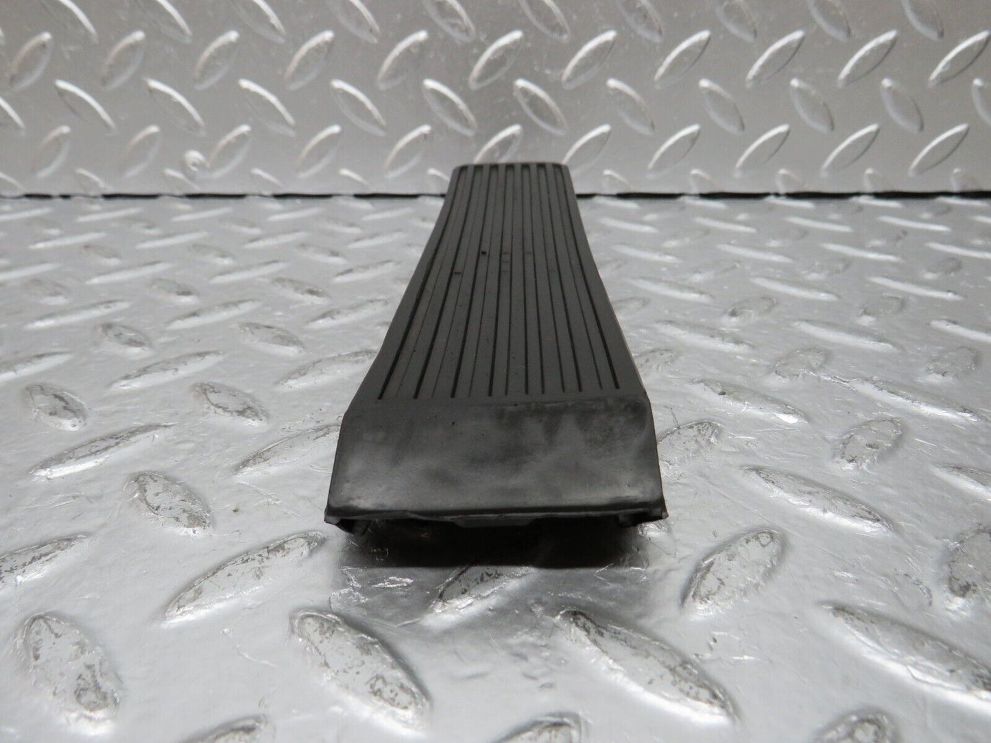 29723 Mercedes-Benz W123 230E Accelerator Pedal Rubber 1233010082