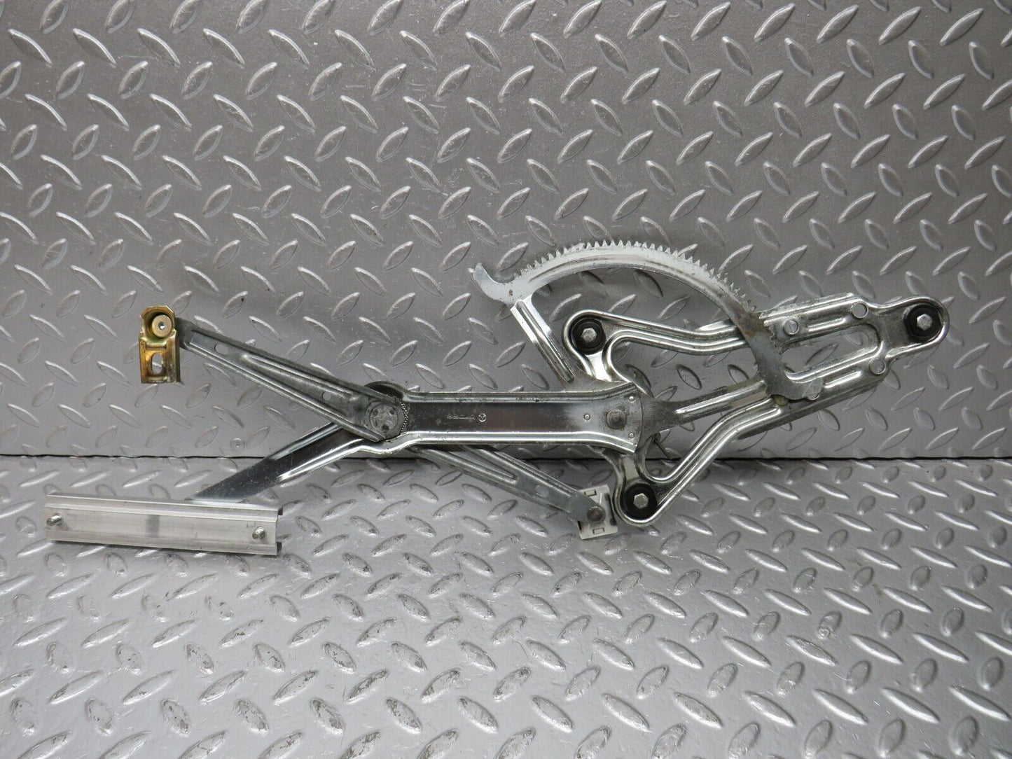 33954 Mercedes-Benz W124 260E Front Left Power Window Regulator