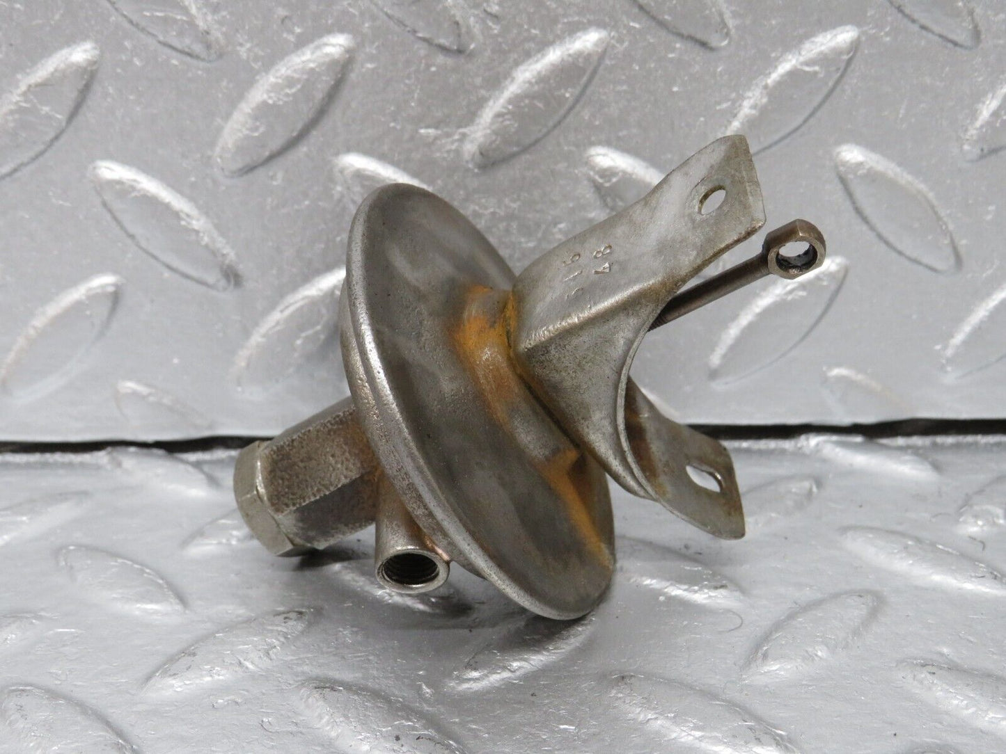 40305 Mercedes-Benz W110 230 Ignition Distributor Vacuum Control Valve
