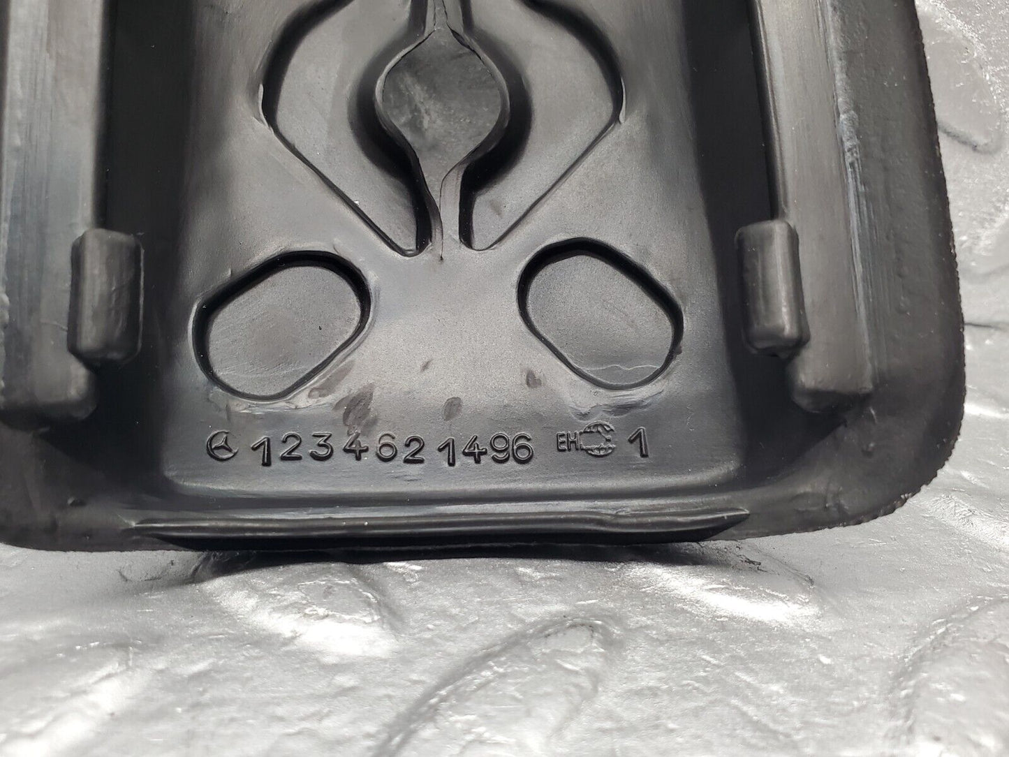 46001 Mercedes-Benz V123 240D LWB Steering Column Switch Cover 1234621496