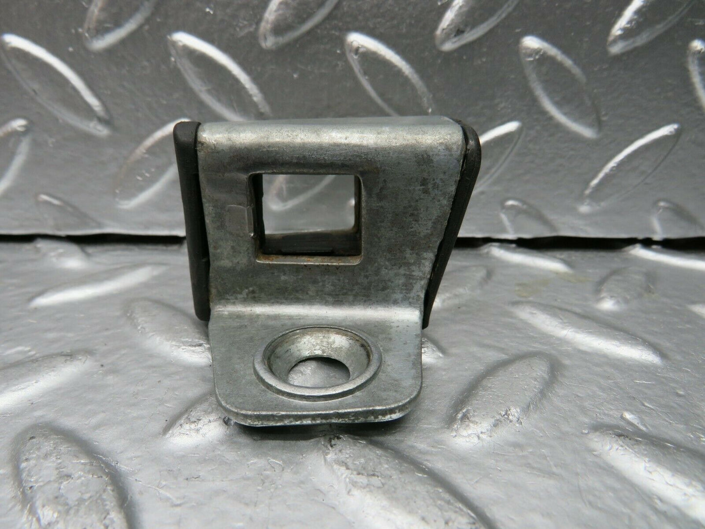 22616 Mercedes-Benz C124 E220 Coupe Door Lock Latch
