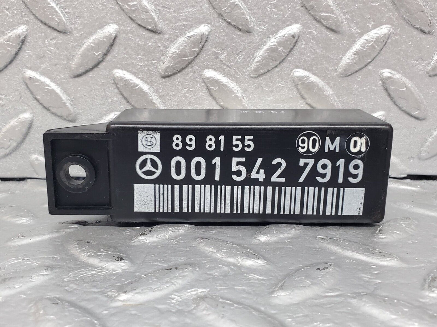 44897 Mercedes-Benz R129 300SL Coupe Windscreen Wiper Relay 0015427919