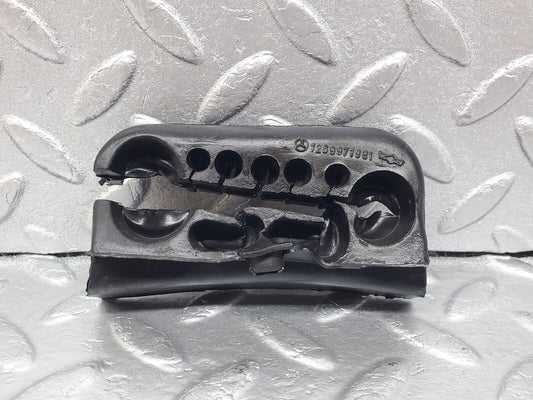 45725 Mercedes-Benz W126 420SE Firewall Grommet Right Side 1269971981