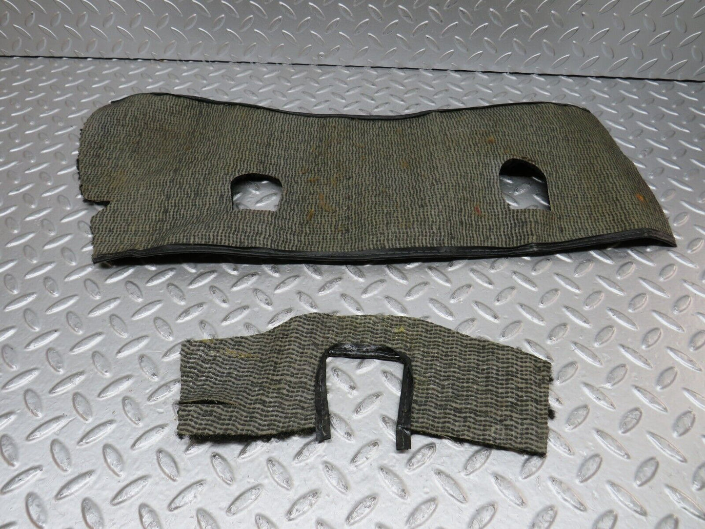 28010 Mercedes-Benz W123 280E Front Mat Set Black