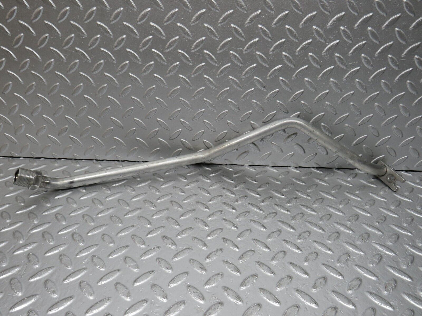 32593 Mercedes-Benz S124 300TE Wagon Air Conditioning Hose Pipe