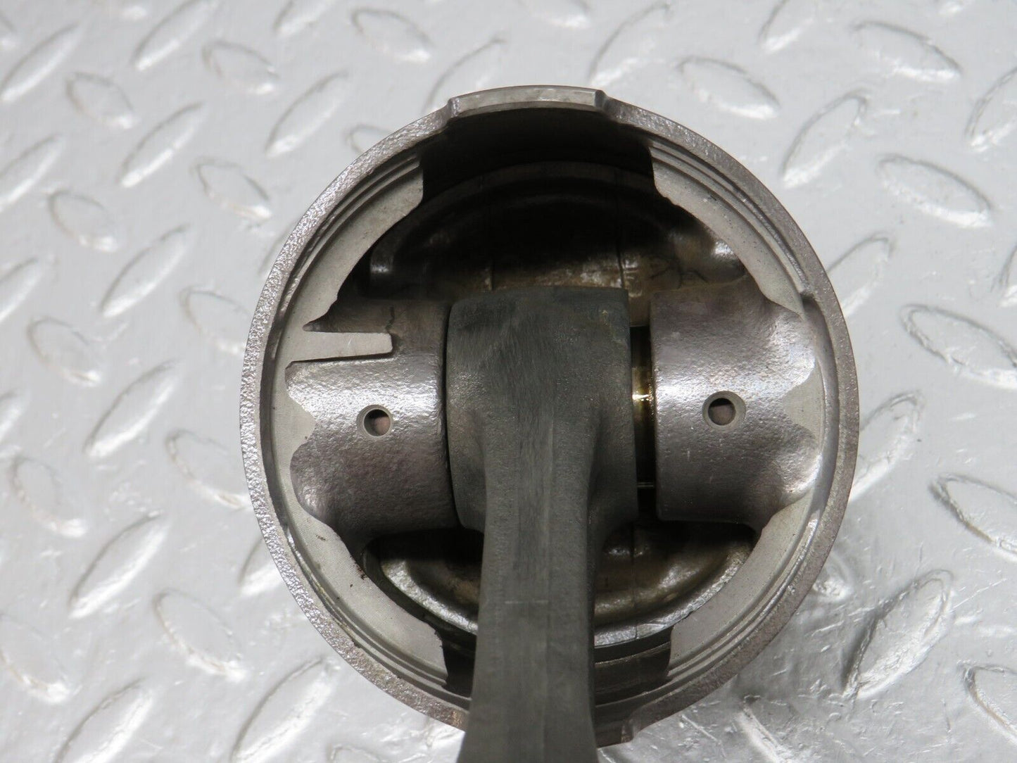 33038 Mercedes-Benz C107 R107 350 V8 Piston With Connecting Rod 92mm 11607