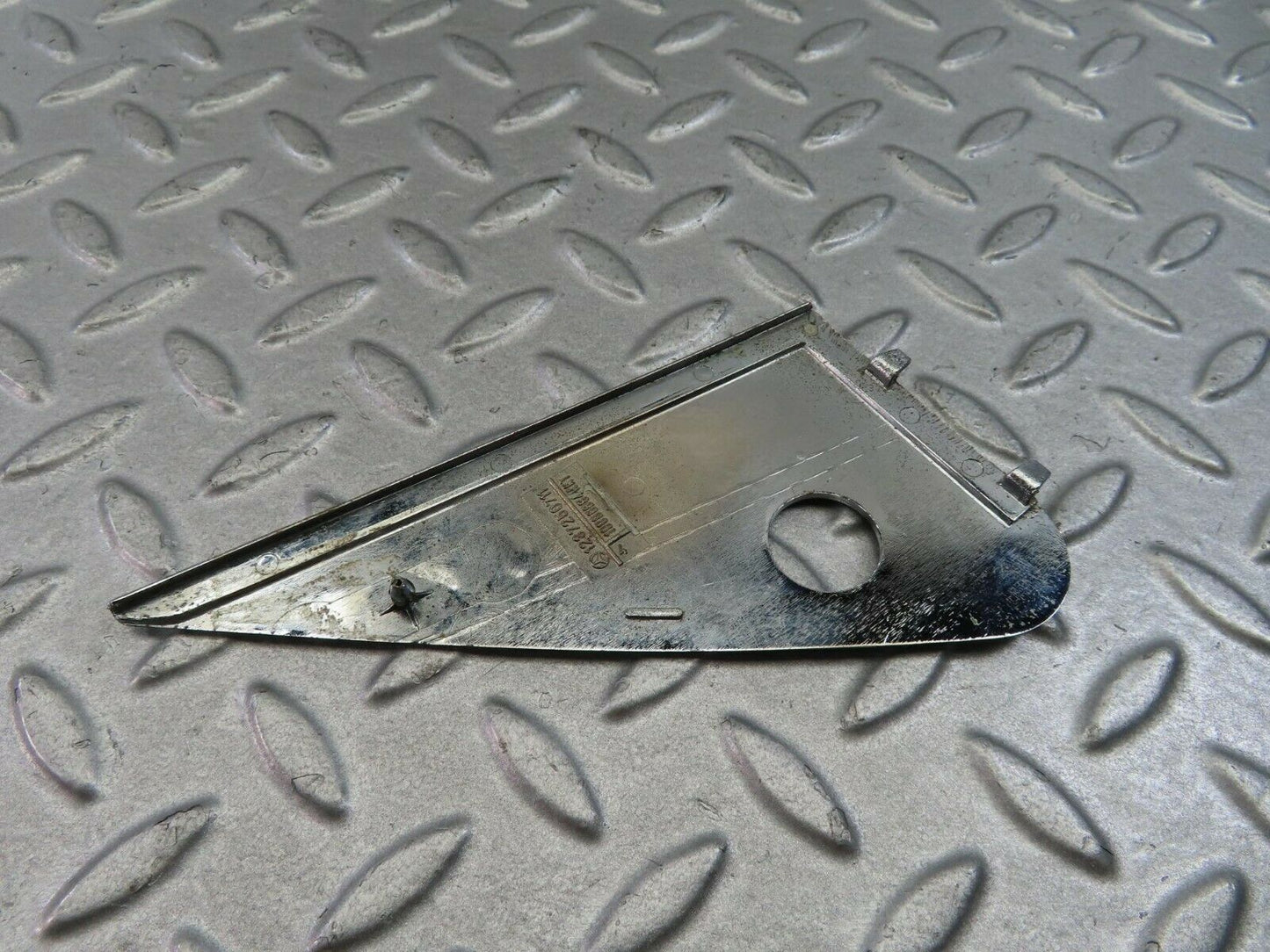 8145 Mercedes-Benz W123 Mirror Triangle Cover Left 1237250711