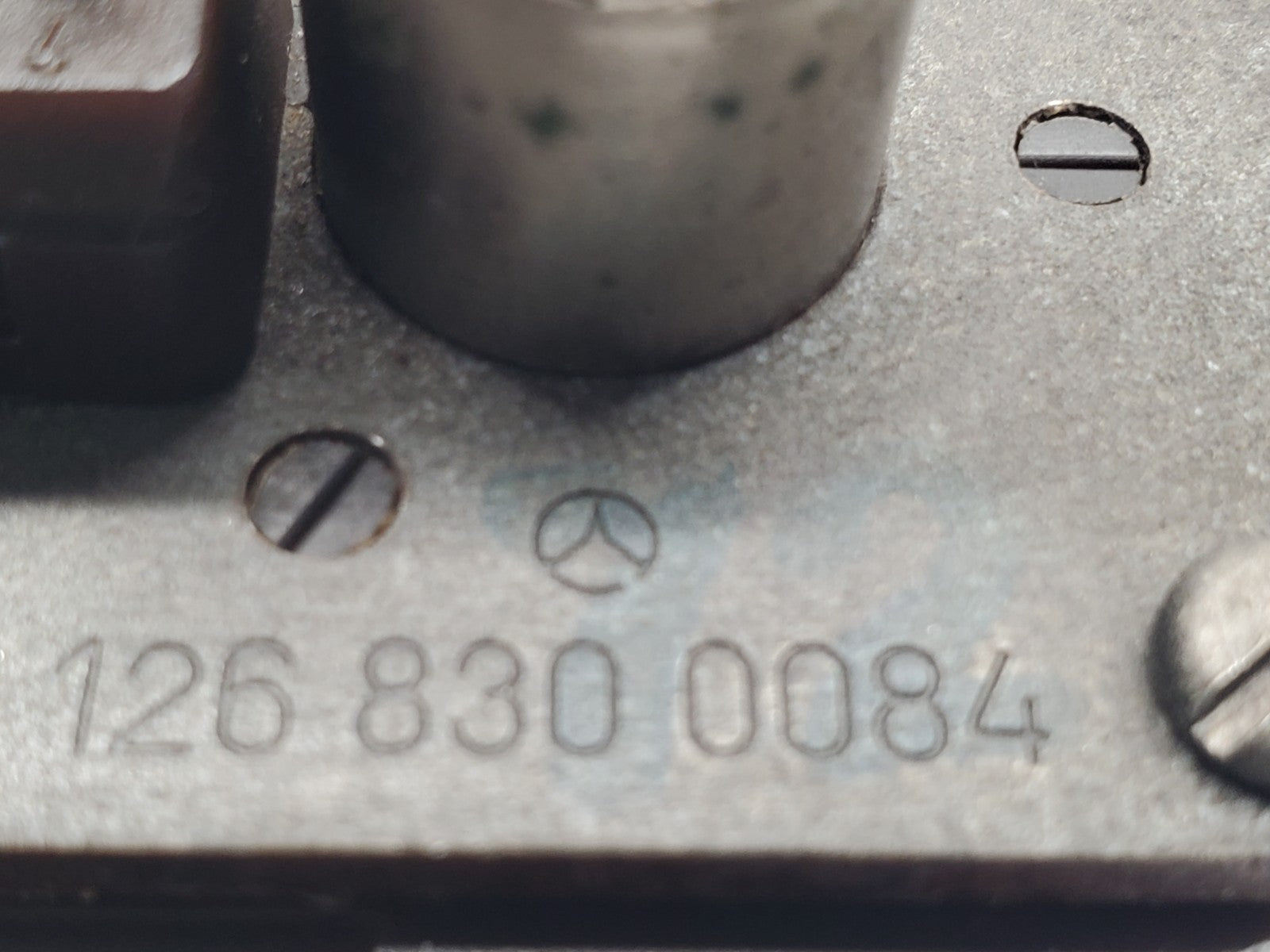 47100552