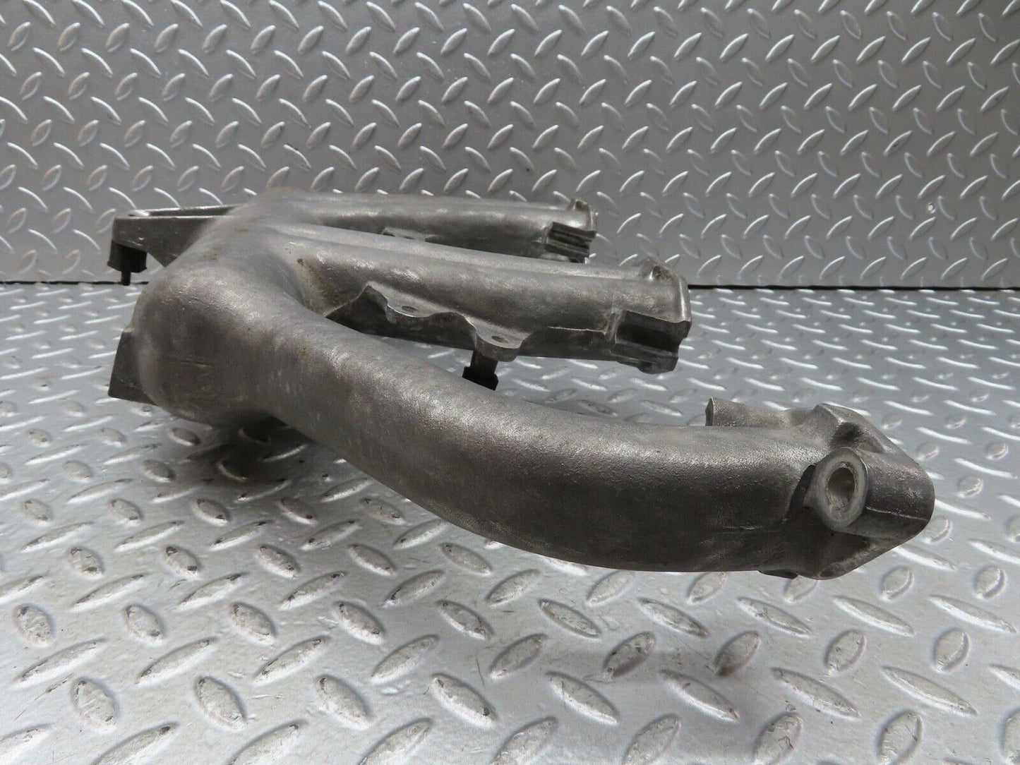 19177 Mercedes-Benz W123 300D Air Intake Manifold 6171410301