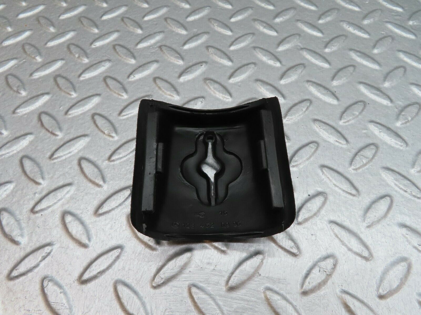 18007 Mercedes-Benz W123 200 Indicator Wiper Stalk Rubber Surround 1234620996