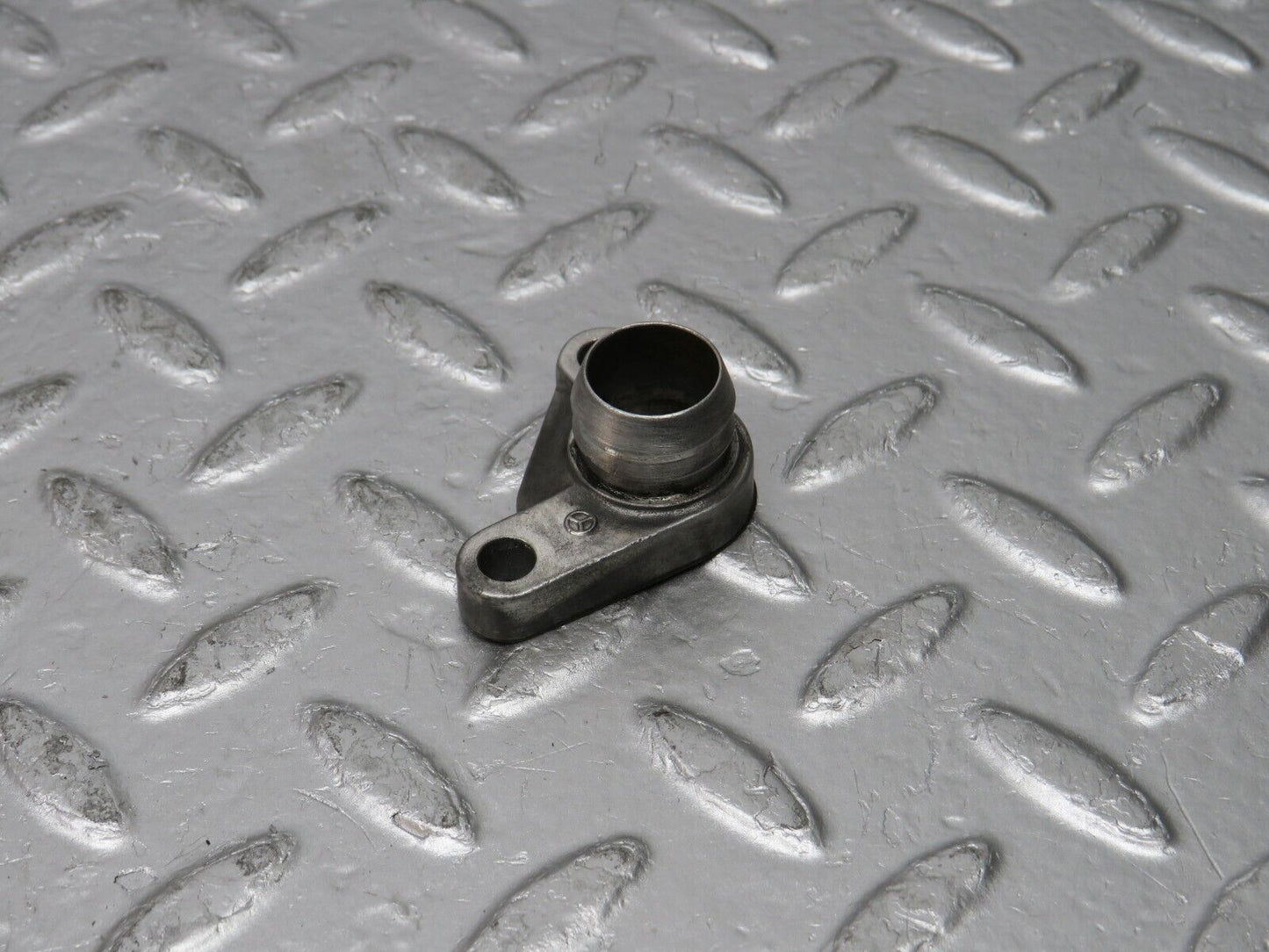 31810 Mercedes-Benz W201 190LE 1.8L Air Intake Manifold Pipe Connector