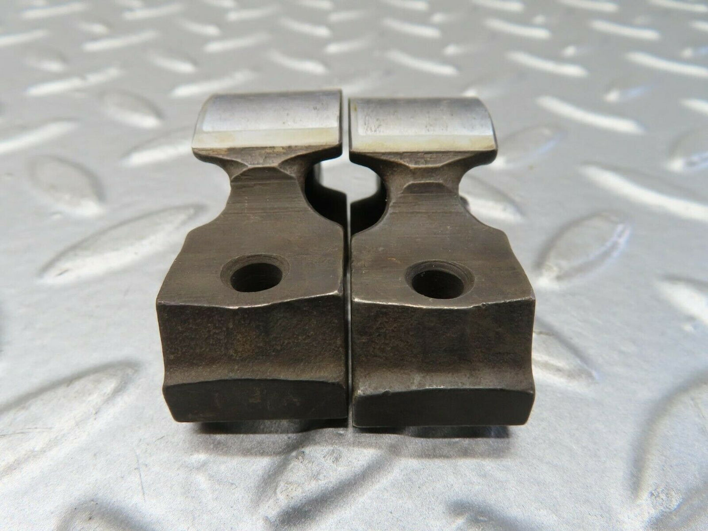 15694 Mercedes-Benz R107 450SL Coupe Valve Rocker Arm With Valve Tappet Pair