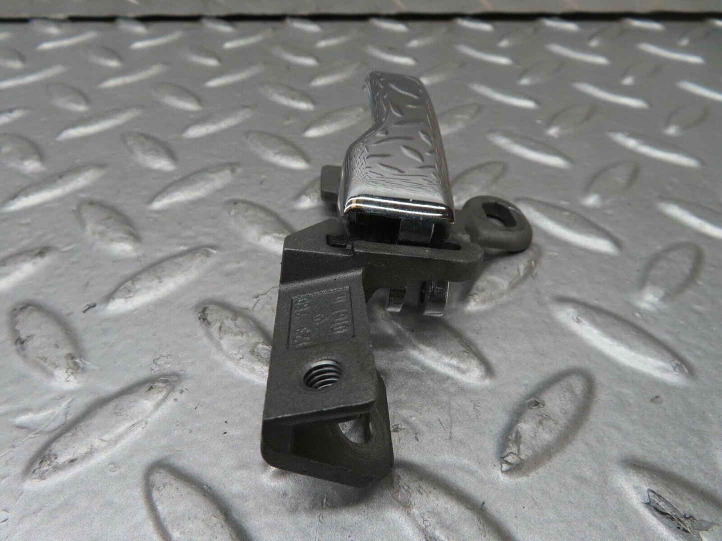 7042 Mercedes-Benz W123 230E Left Interior Door Handle1237600161