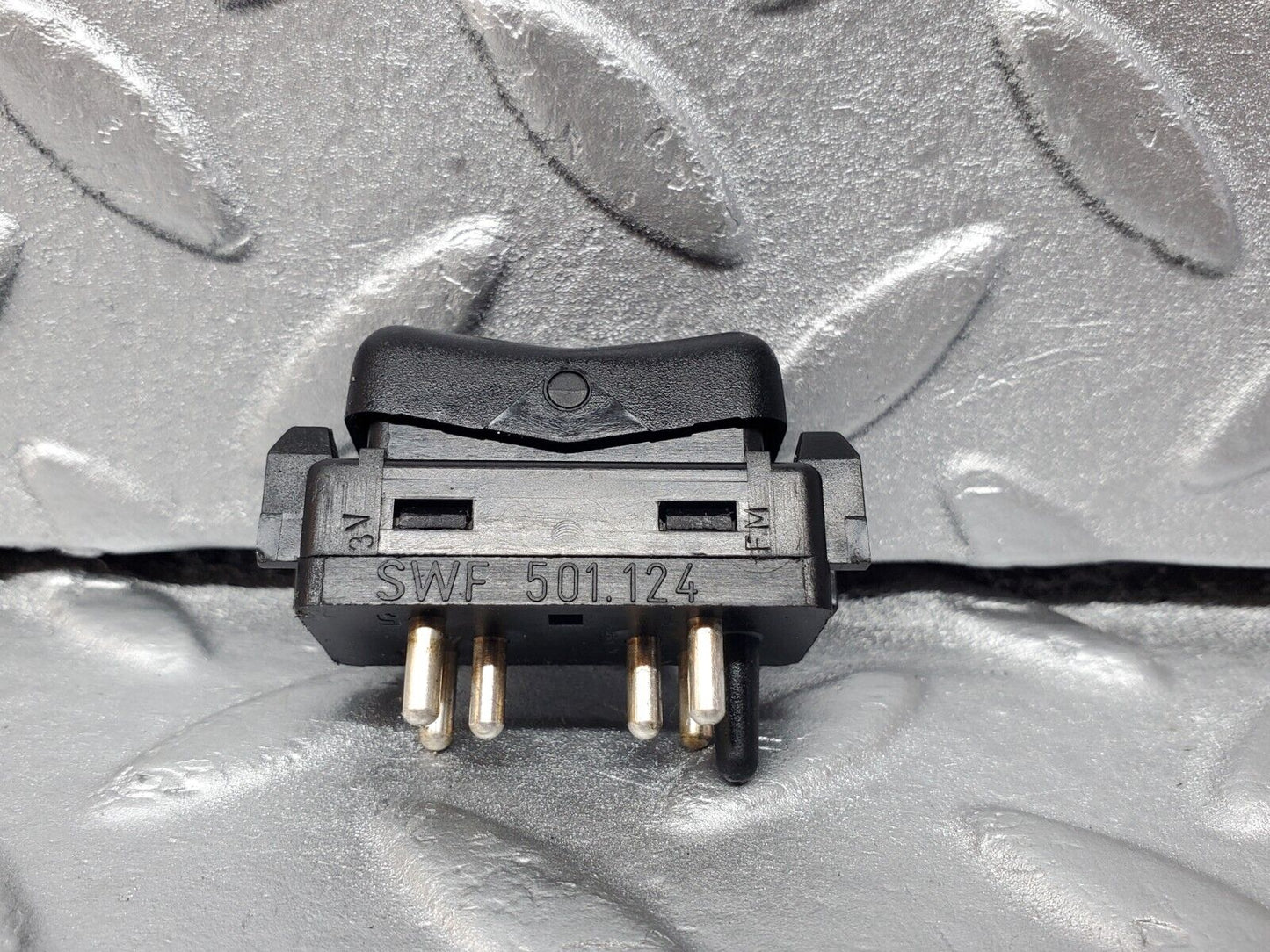 45666 Mercedes-Benz W126 420SE Heated Seat Switch 1248200210