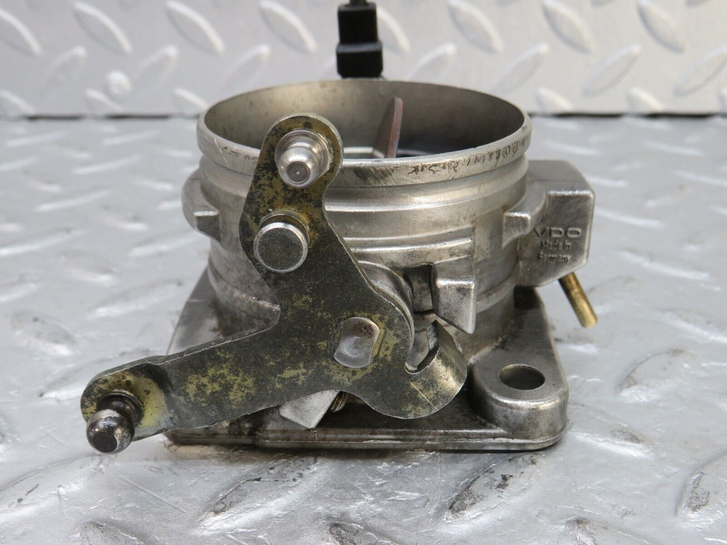 36673 Mercedes-Benz W201 190E 2.0L Throttle Body Valve & Sensor 0021400453 0055459824 240124/001/002