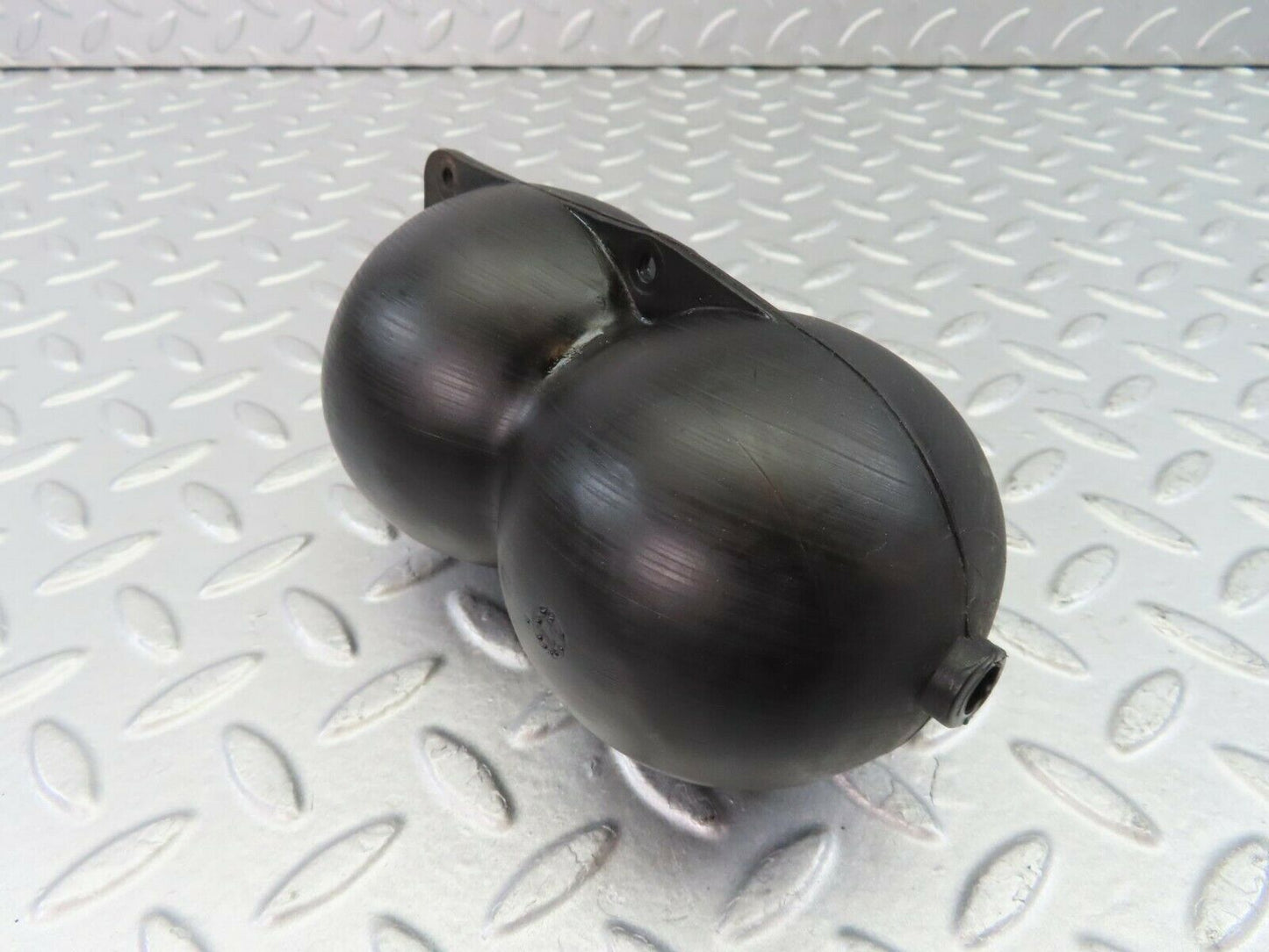 9373 Mercedes-Benz C124 300CE Coupe Vacuum Reservoir