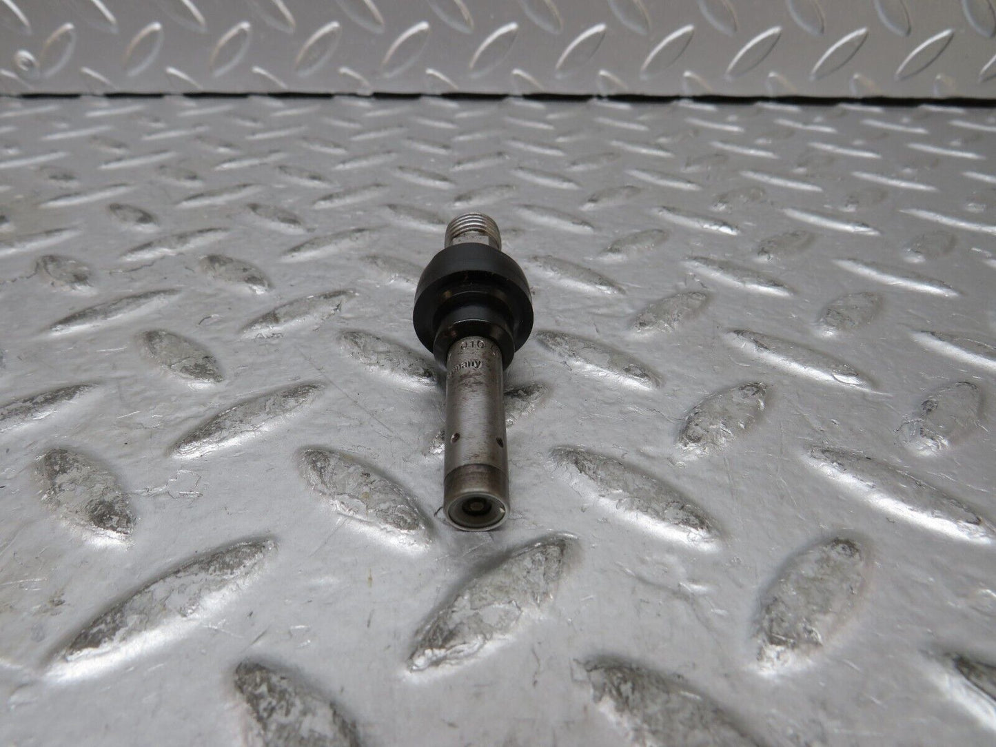 27424 Mercedes-Benz W123 280E Fuel Injector Bosch 0437502010