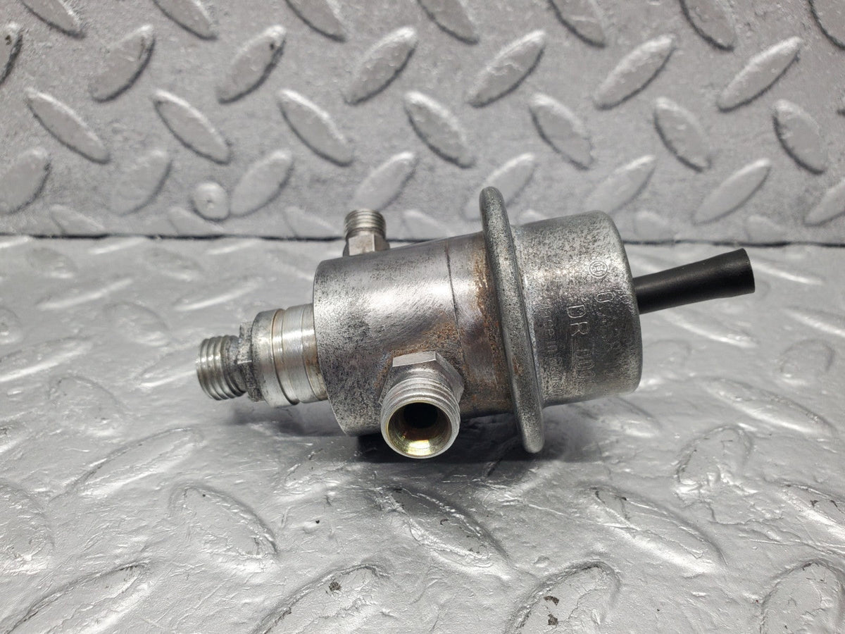 W201 Baby Benz fuel pressure regulator used OEM