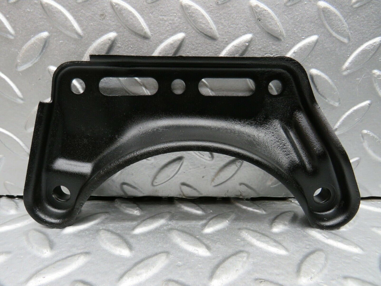 21771 Mercedes-Benz W126 300SE Belt Tensioner Bracket Holder 1032021240