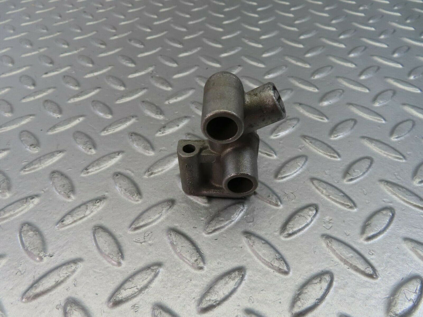 10789 Mercedes-Benz W123 230E Idle Control Valve 1020940512