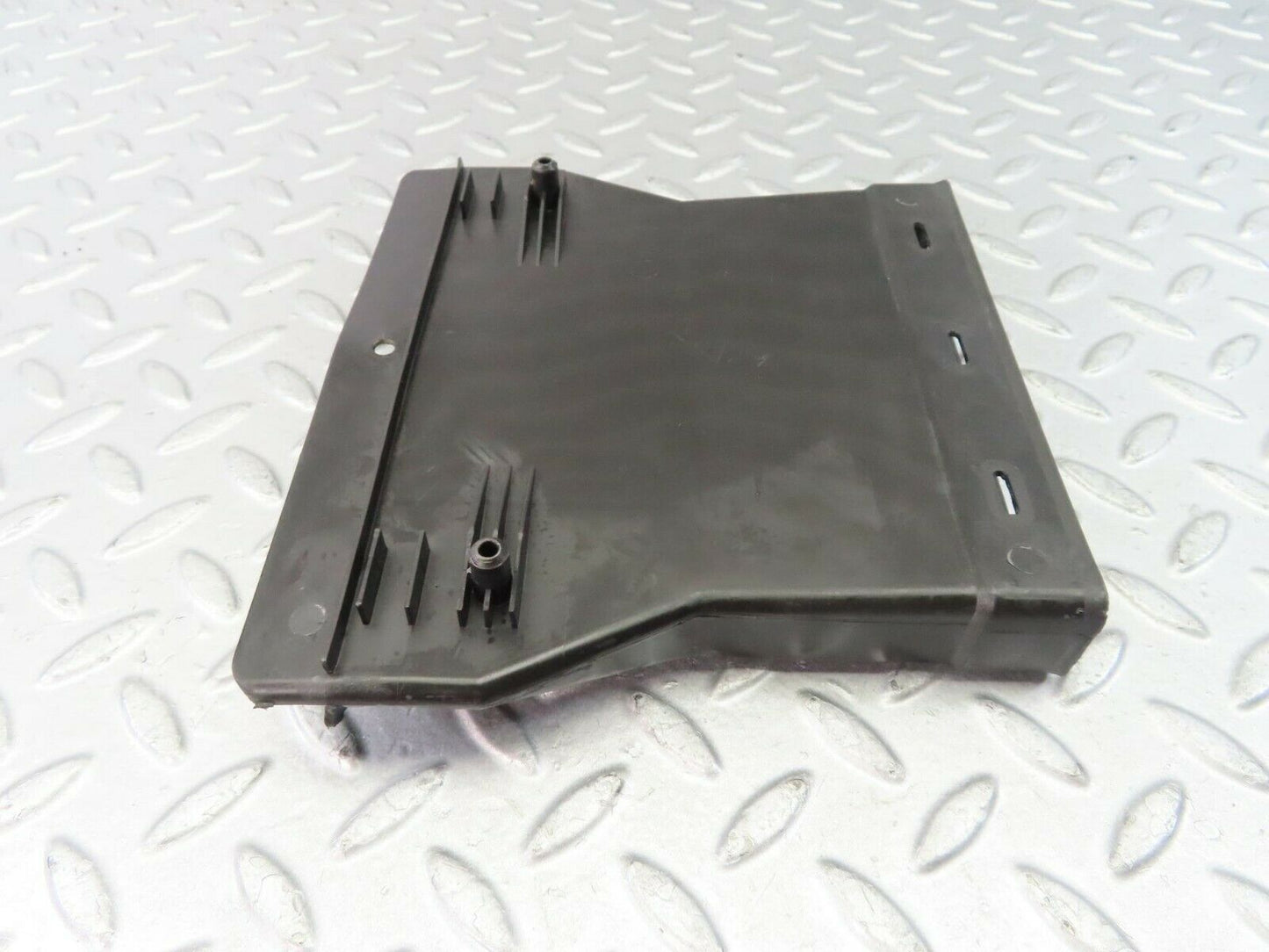 9315 Mercedes-Benz C124 300CE Coupe Ventilation Air Duct Left 1248310546