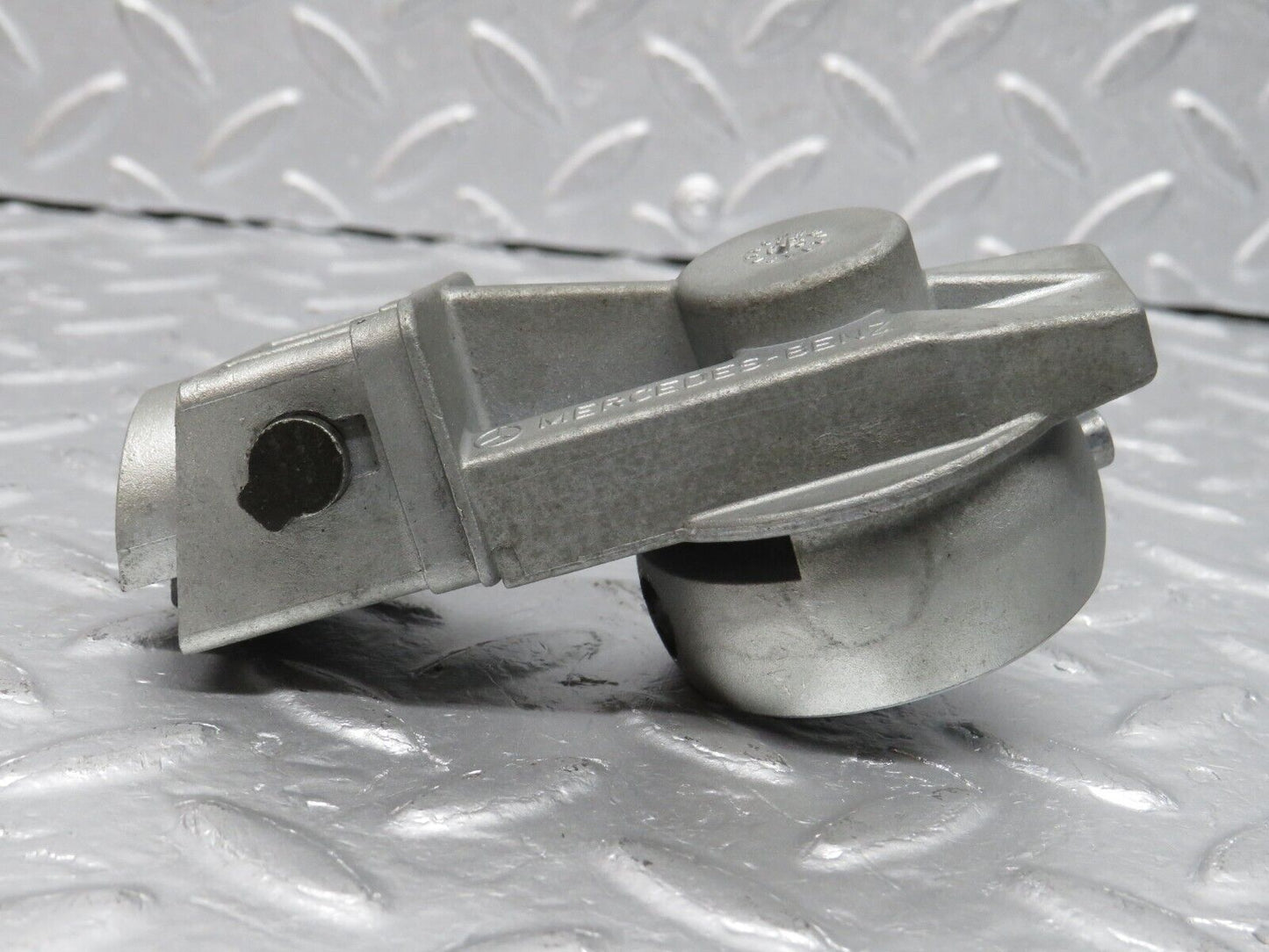 39799 Mercedes-Benz R129 320SL Coupe Steering Lock Gearbox Lockout Cable