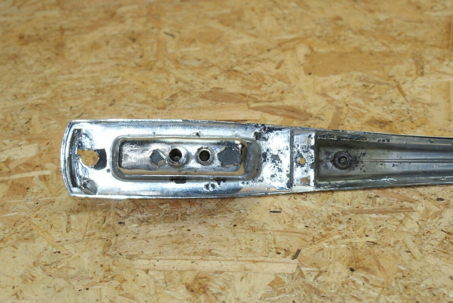 2292 Mercedes-Benz W105 219 PONTON Top Fender Chrome  K13243