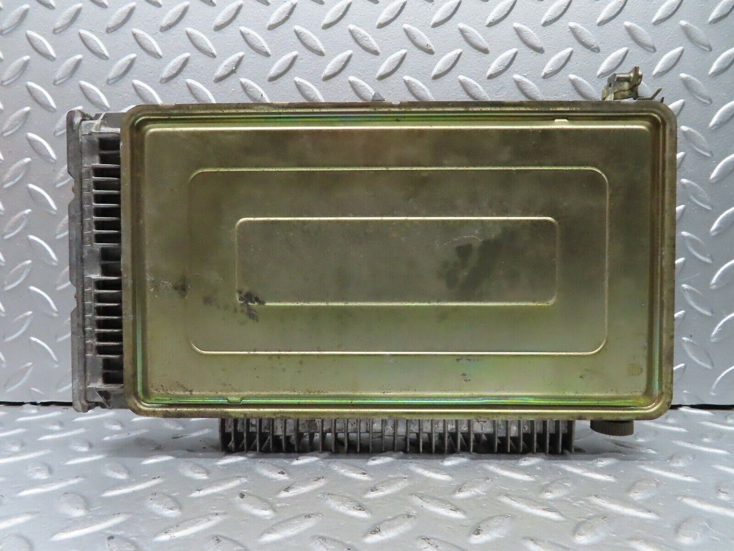 20768 Mercedes-Benz R107 450SL ECUEngine Control Unit 0280002003