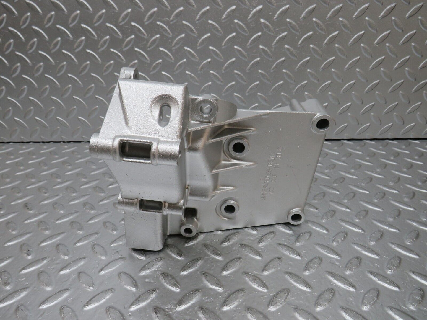 30540 Mercedes-Benz W124 230E Power Steering Pump Bracket 1022361330