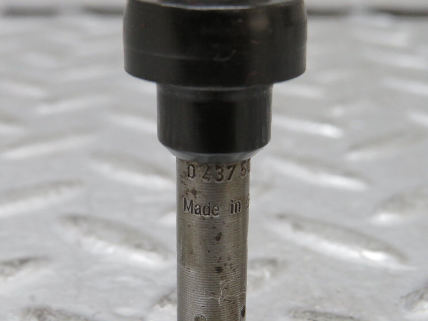 27427 Mercedes-Benz W123 280E Fuel Injector Bosch 0437502010